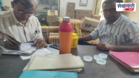 Jhunjhunu News : मेडिकल एंड जनरल स्टोर से घी का नमूना लेकर जांच के लिए जयपुर लैब भेजा