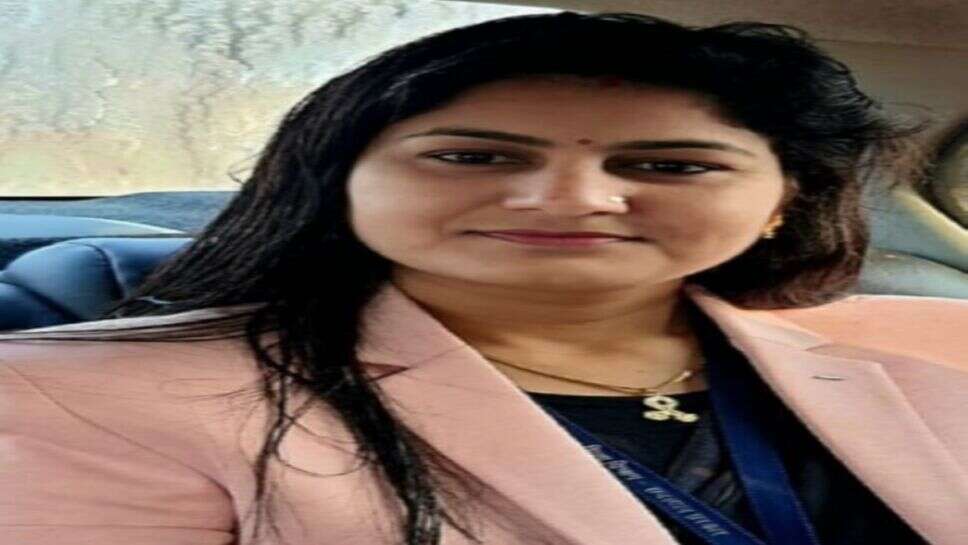 व्याख्याता अनिता धीँवा को मिली पीएचडी उपाधि