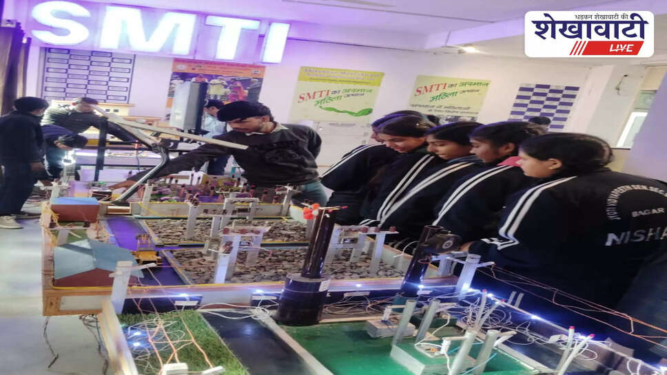 Students visiting skill development exhibition at Bagad ITI Jhunjhunu