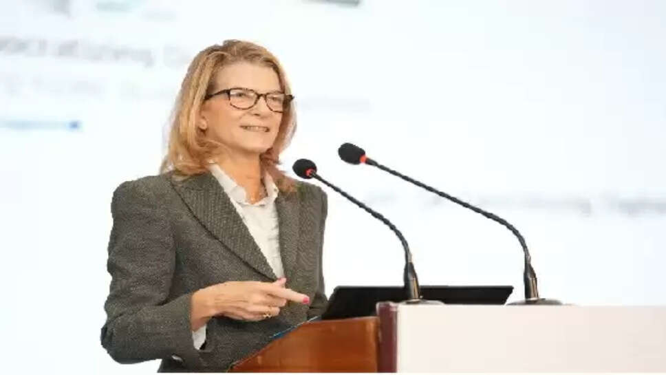 Mumbai Climate Week भारत का पहला ऐसा मंच है, जो शहरवासियों की सक्रिय भागीदारी से पर्यावरणीय चुनौतियों के समाधान तलाशने पर केंद्रित है। इसका उद्देश्य जलवायु नीतियों को जमीनी स्तर पर उतारना और यह संदेश देना है कि पर्यावरण संकट बच्चों के अधिकारों से सीधे तौर पर जुड़ा हुआ है।