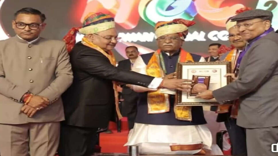 Jyoti Maheshwari honored at International Maheshwari Mahakumbh Jodhpur
