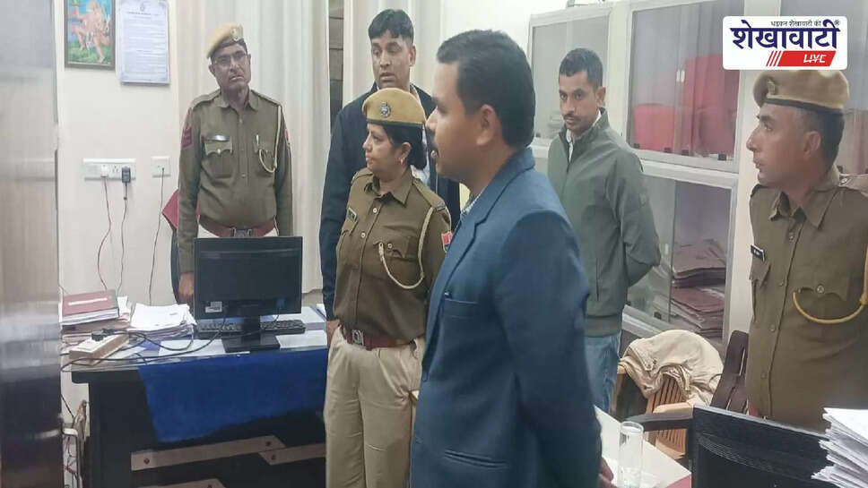 Churu District Collector inspecting police station arrangements