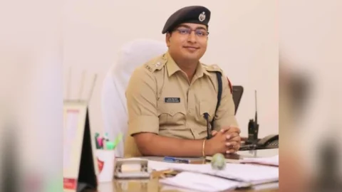 Jhunjhunu SP Transfer: झुंझुनूं में फिर बदला पुलिस कप्तान, कावेंद्र सिंह सागर बने नए एसपी