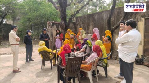 Jhunjhunu : गर्मी में चिड़ावा में पेयजल संकट, वार्डवासियों ने किया प्रदर्शन