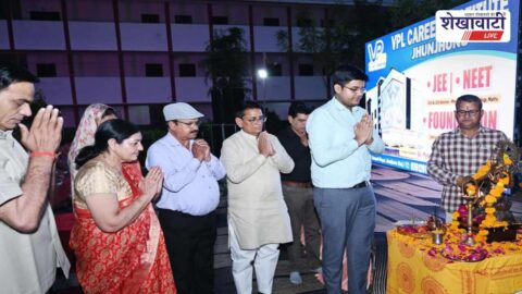 Students attending orientation for NEET JEE coaching Jhunjhunu institute