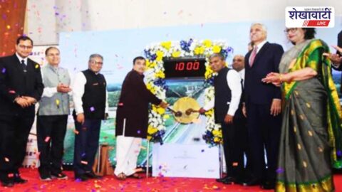Nitin Gadkari at NHAI InvIT listing event Bombay Stock Exchange