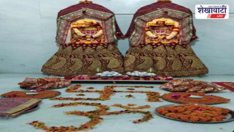 Women performing devotional dance during Gangaur Sinjara festival Laxmangarh