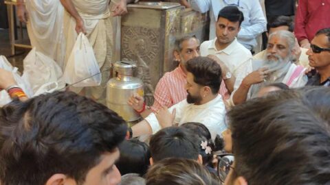 Chirag Paswan offering prayers at Salasar Balaji temple Churu