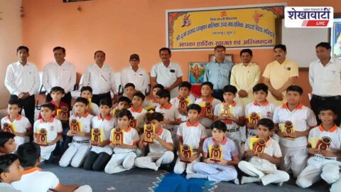 Churu News : मेधावी छात्रों का सम्मान, 130 को मिला ए-ग्रेड