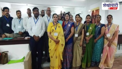 Faculty development program session on AI and education at JJT University