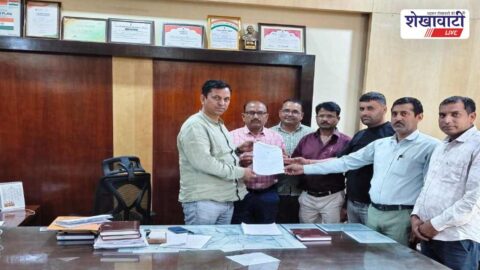 Residents supporting road widening and encroachment removal in Sikar