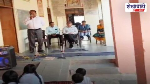Advocate Rameshwar Prajapati motivating students at Churu school assembly