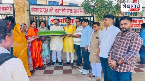 Rajendra Rathore celebrates BJP leader birthday in Salasar temple