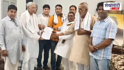Delegation submits memorandum demanding Bharat Ratna for Phule couple