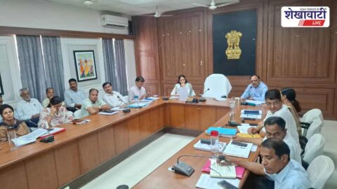 Sikar News : समीक्षा बैठक में जल संरक्षण, पौधारोपण और अवैध खनन पर सख्ती के निर्देश