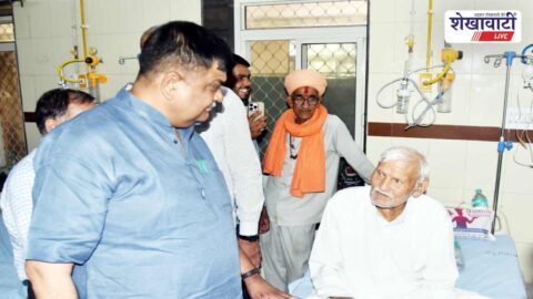 Sanjay Sharma inspecting patient facilities at Kalyan Hospital Sikar