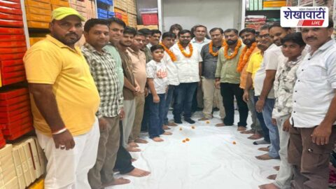 BJP office bearers felicitated by traders in Chirawa market