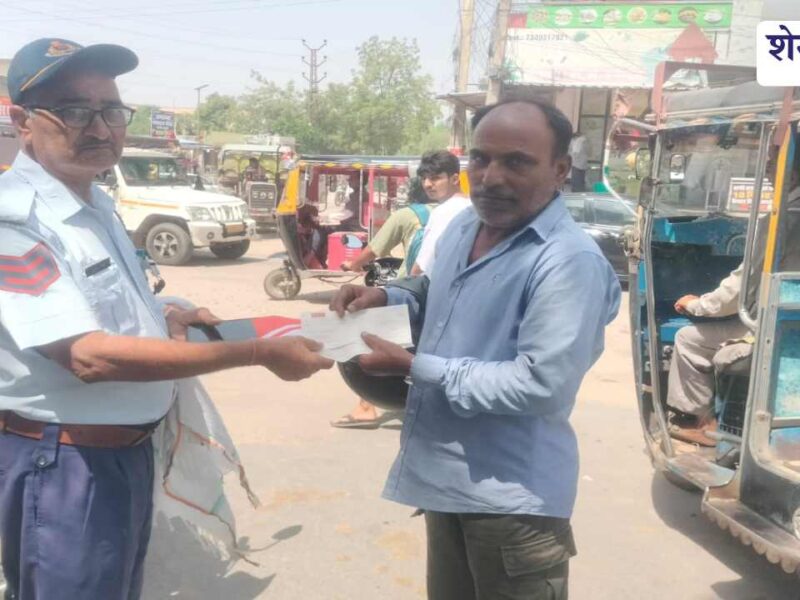 Jhunjhunu News : मंडावा मोड़ पर मिले दो चेक, ट्रैफिक पुलिस ने ईमानदारी से लौटाए
