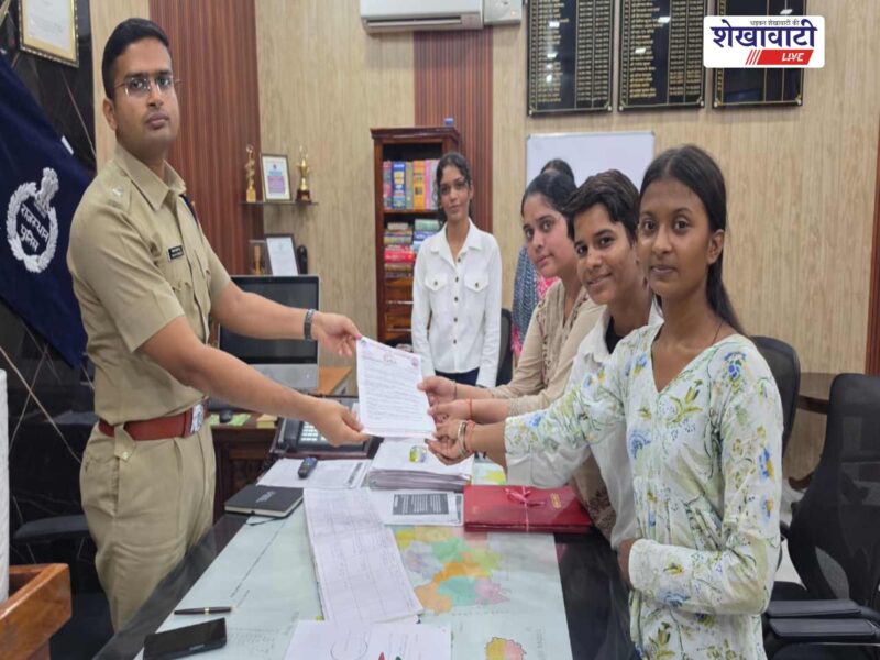 churu-students-submit-memorandum-sp-security-traffic-demand