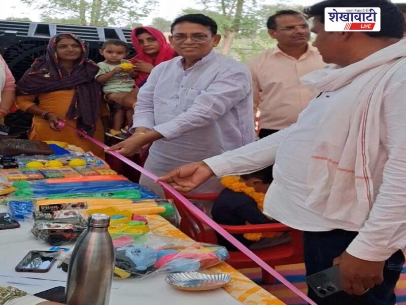 Inauguration of Toy Bank under Anganwadi Chalo Abhiyan in Maujas village, Jhunjhunu district.