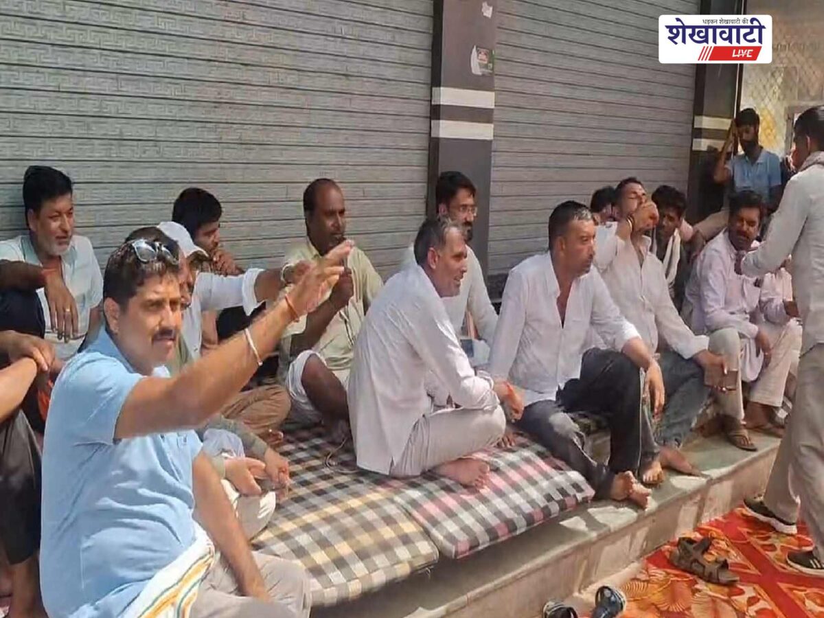 sardarshahar-private-bus-strike-second-day-180-villages-affected