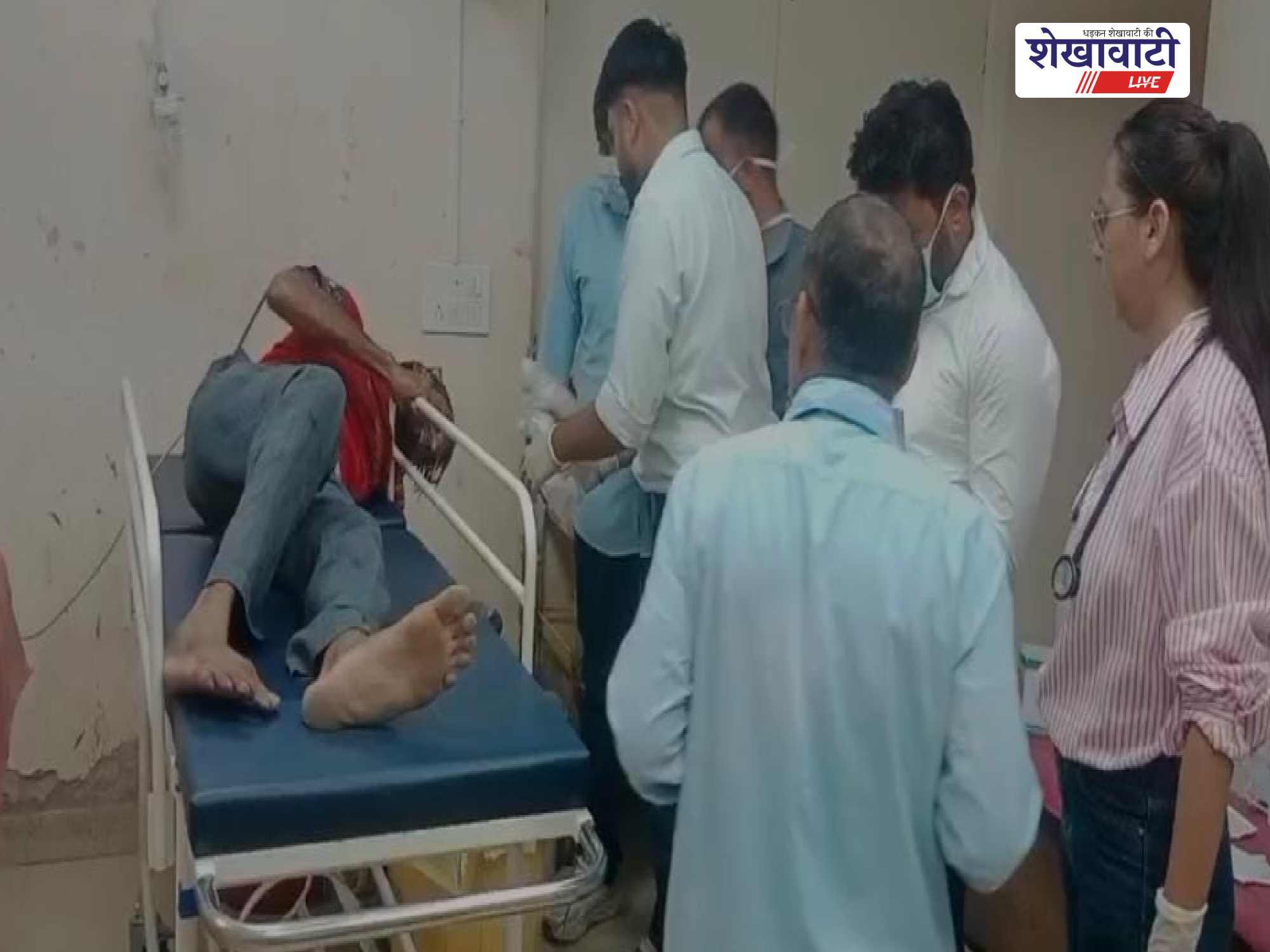 चूरू में सड़क पर घायल मिला बाइक सवार, एनएचएआई ने पहुंचाया अस्पताल
