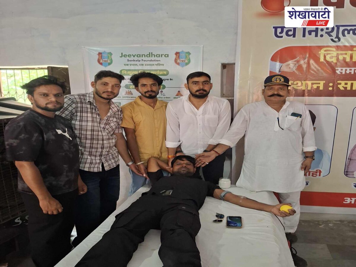 raghunathpura-blood-donation-camp-74-units-surajgarh