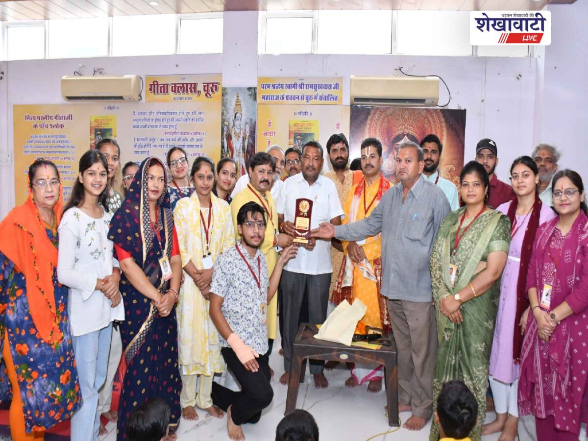 churu-geeta-classes-children-honored-jaydayal-goenka-statue-demand