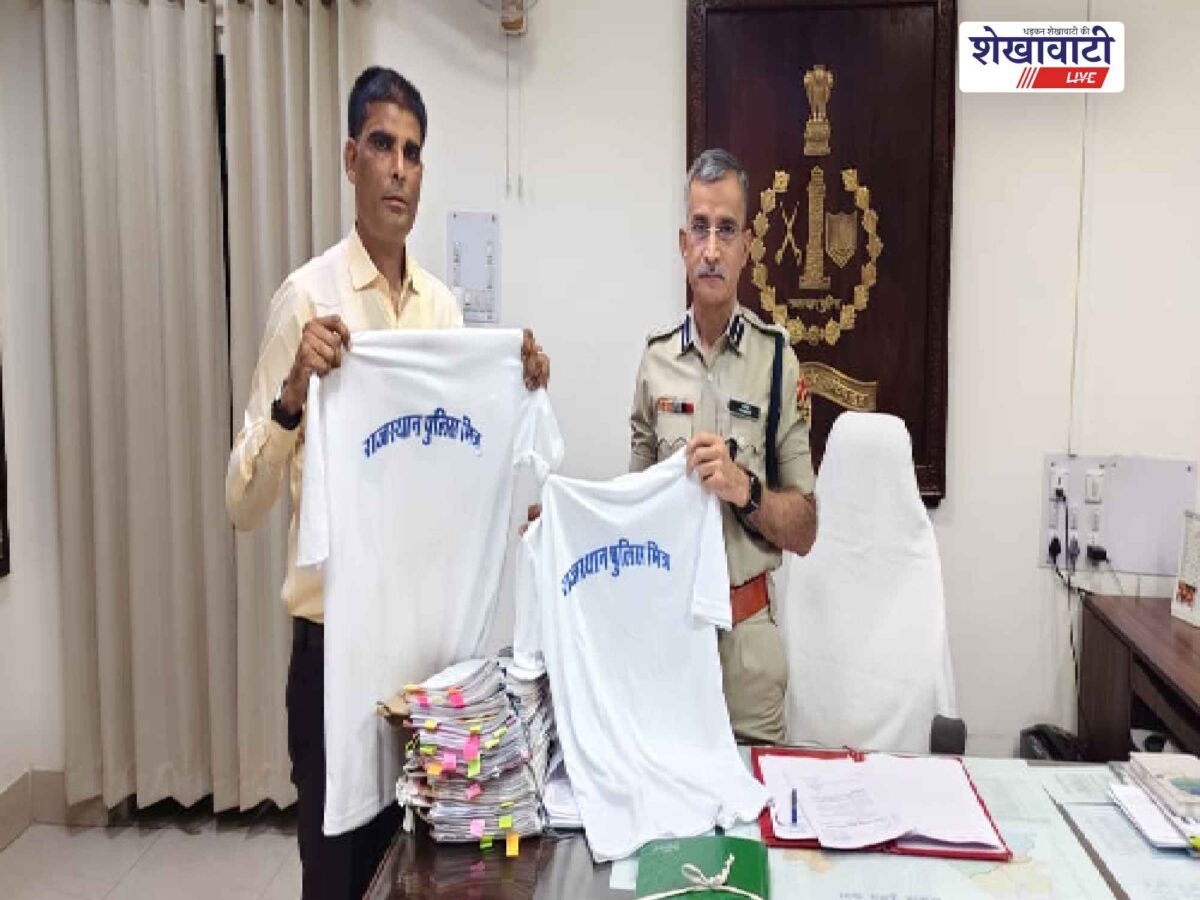 sikar-police-mitra-white-tshirt-ajitgarh-circle
