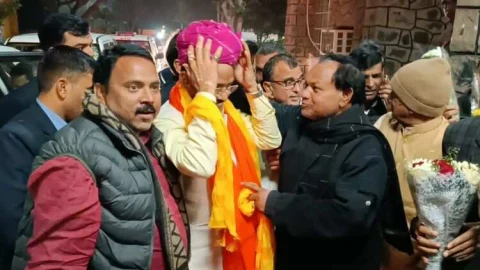 बसावतिया ने किया डिप्टी सीएम बैरवा का स्वागत