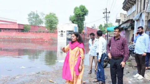 स्थिति पर रखें नजर, लगातार करें मॉनीटरिंग, नहीं हो लापरवाही – बिजेंद्र सिंह