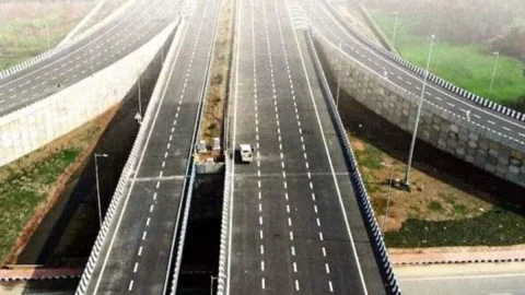 Delhi Mumbai Expressway: दिल्ली मुंबई एक्सप्रेसवे से यात्रा होगी आसान, इन 6 राज्यों के लोगों को मिलेगी राहत, यहां देखें पूरा रूट
