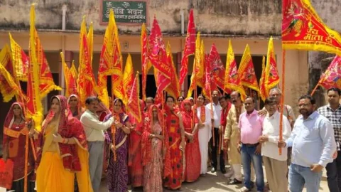 गणेश मंदिर से शाकम्भरी तक 17 किलोमीटर निशान पदयात्रा निकाली