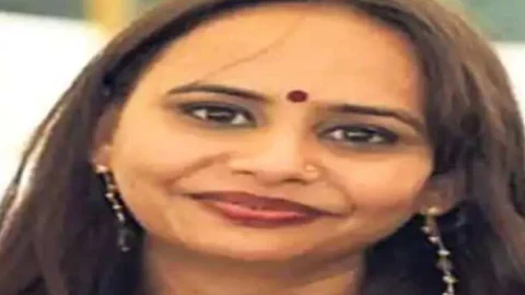 झुंझुनू की पूर्व आयुक्त अनीता खीचड़ फतेहपुर में ऐतिहासिक धरोहर पुरानी हवेलियां के प्रति हुई संजीदा, लिखा पत्र