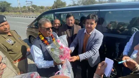 चिकित्सा मंत्री ने सीएमएचओ से लिया फीडबैक