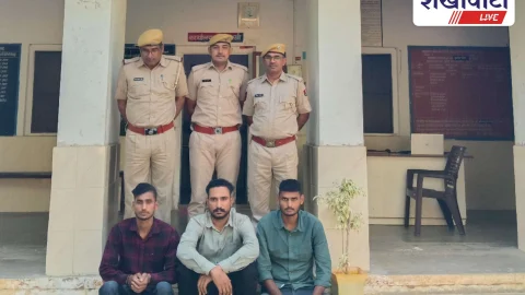 घर में घुसकर तोड़फोड़ और आगजनी करने वाले तीन आरोपी गिरफ्तार