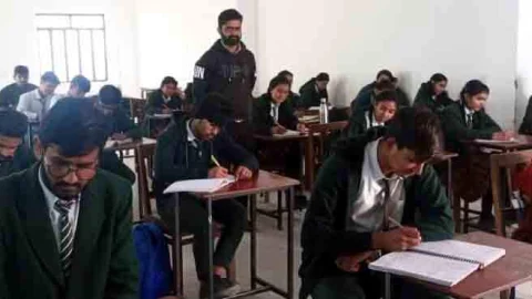 राजस्थान पब्लिक उच्च माध्यमिक विद्यालय में पराक्रम दिवस मनाया