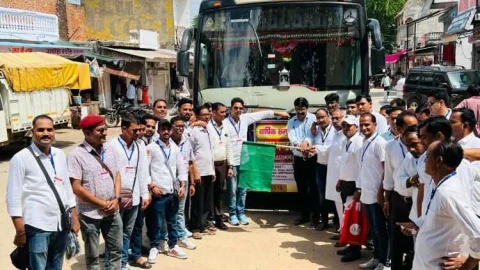 दांता एवं रामगढ़ का व्यापार मण्डल वार्षिक भ्रमण पर नेपाल के लिए रवाना