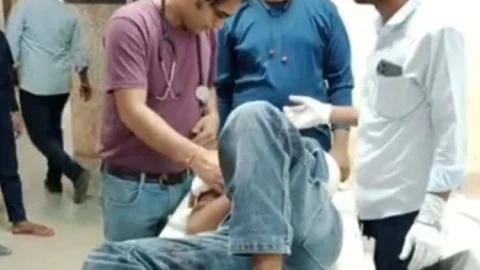 ननिहाल में रहने वाले युवक के साथ मामा के बेटे ने ही की मारपीट