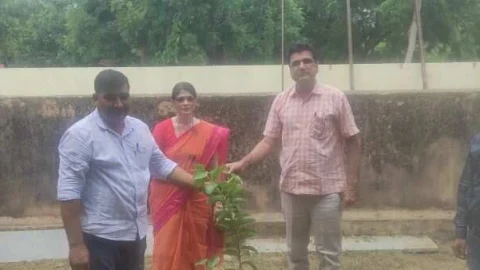 अतिरिक्त जिला कलेक्टर ने सामाजिक न्याय एवं अधिकारिता विभाग का किया निरीक्षण