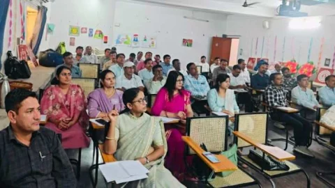 डाईट में स्कूल हेल्थ एवं वैलनेस प्रोग्राम का डिस्ट्रिक्ट रिसोर्स ग्रुप का प्रशिक्षण हुआ संपन्न
