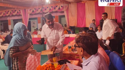 Jhunjhunu News: रात्रि चौपाल: दिव्यांग महिला को आर्थिक मदद