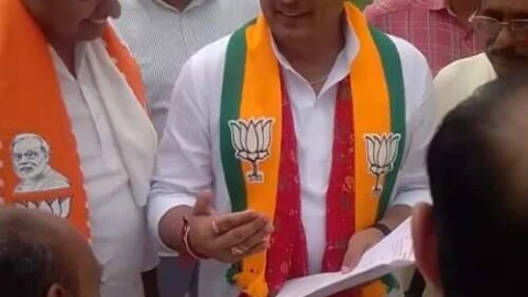 जनता जल योजना कर्मियों ने सौपा प्रभारी मंत्री को ज्ञापन