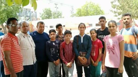 नेशनल योगा प्रतियोगिता में भाग लेने के लिए योगाचार्य डॉ. प्रीतम सिंह की टीम ओडिशा के लिए रवाना