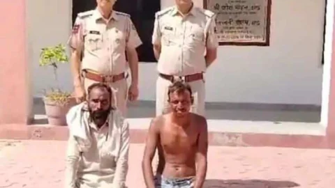 श्मशान घाट में तंत्र क्रिया करने वाले 2 आरोपी गिरफ्तार