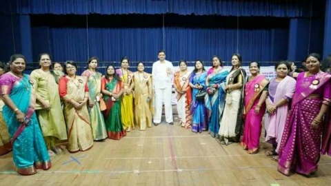 महाराष्ट्र के तीन दिवसीय दौरे पर गये धर्मपाल गाँधी ने आगा खां पैलेस का किया अवलोकन