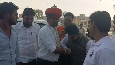 मुख्यमंत्री के विशेषाधिकारी लोकेश शर्मा अल्प प्रवास पर रतनगढ़ रूके