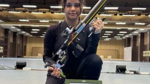 ख्वाहिश शर्मा ने गोल्ड और सिल्वर मैडल्स पर लगाया निशाना