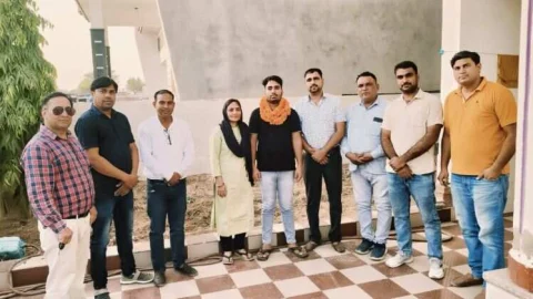 नीट में 720 में से 715 अंक प्राप्त करने पर मिलन का किया स्वागत