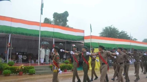 नगरीय विकास एवं स्वायत्त शासन (स्वतंत्र प्रभार) मंत्री झाबर सिंह खर्रा ने किया ध्वजारोहण